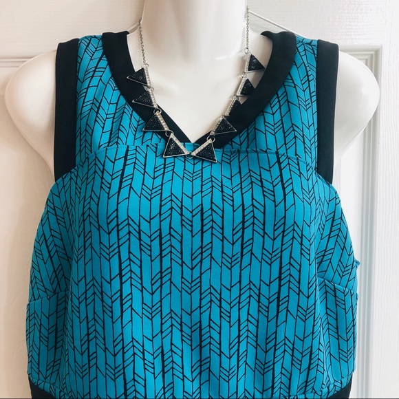 NEW Turquoise Zipper Back Ruffle Bottom Top - Picture 13 of 16